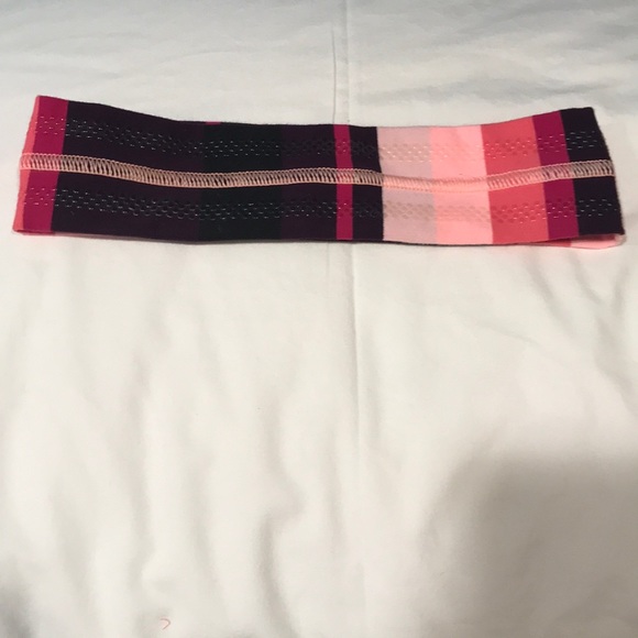 BUNDLE 3 lululemon headbands - Picture 7 of 7